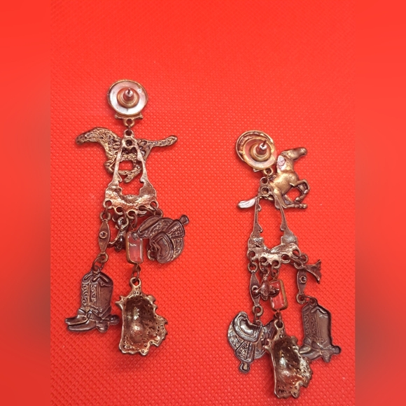 Vintage Wild West Cowboy Riding Buffalo Charms Fun Dangle Post Earrings - Picture 5 of 11